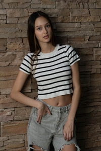 Olivia Belle - Jeans + Video