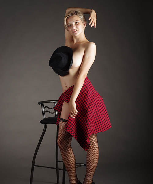 lena-hat